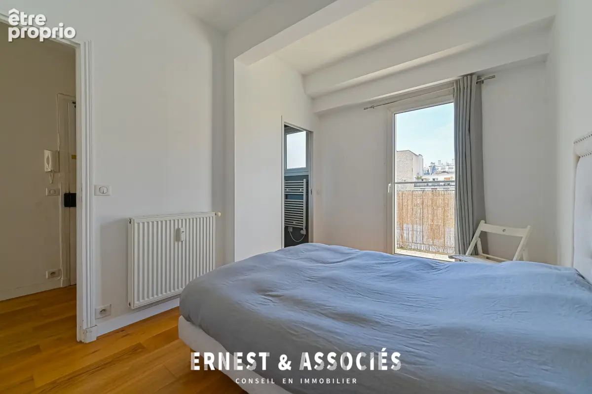 Appartement 52 m² à Paris-16e  - photo 4