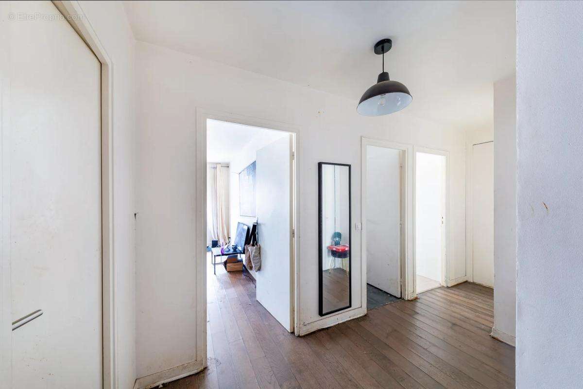 Appartement à PARIS-15E