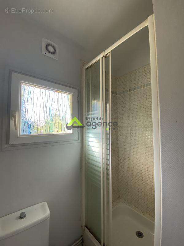 Ensemble de 2 appartements - Centre ville Guéret - photo 11