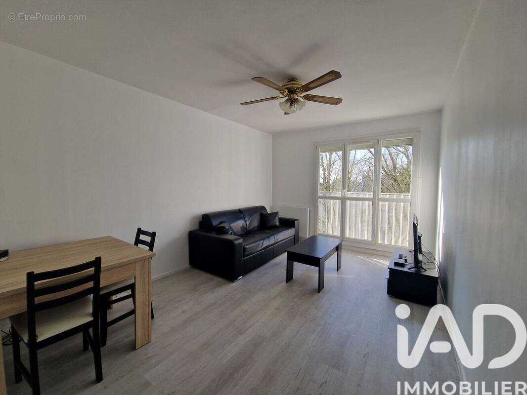 Photo 1 - Appartement à LES ULIS