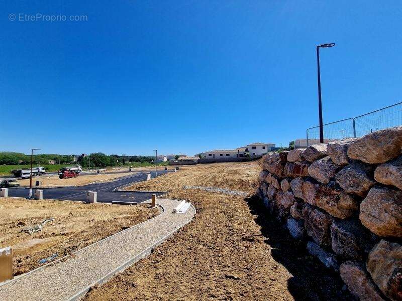 Terrain 352 m² à Servian  - photo 4