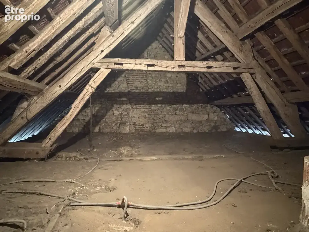 Maison en pierre de 160 m2 avec terrain clos et arboré   Villers-Saint-Sépulcre - photo 13