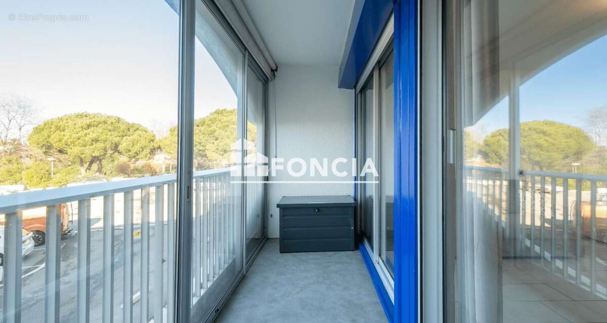 La Grande-Motte Point Zéro – Studio 32 m² rénové en front de mer avec parking privé et loggia - photo 14