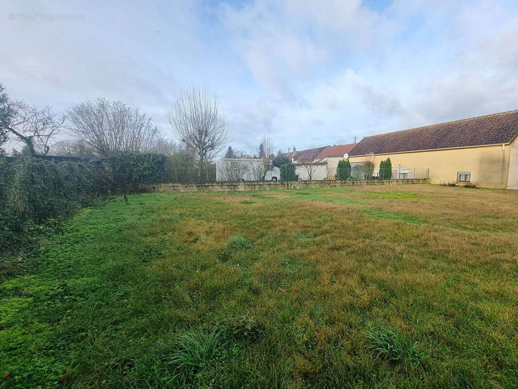 Terrain à SOISY-BOUY