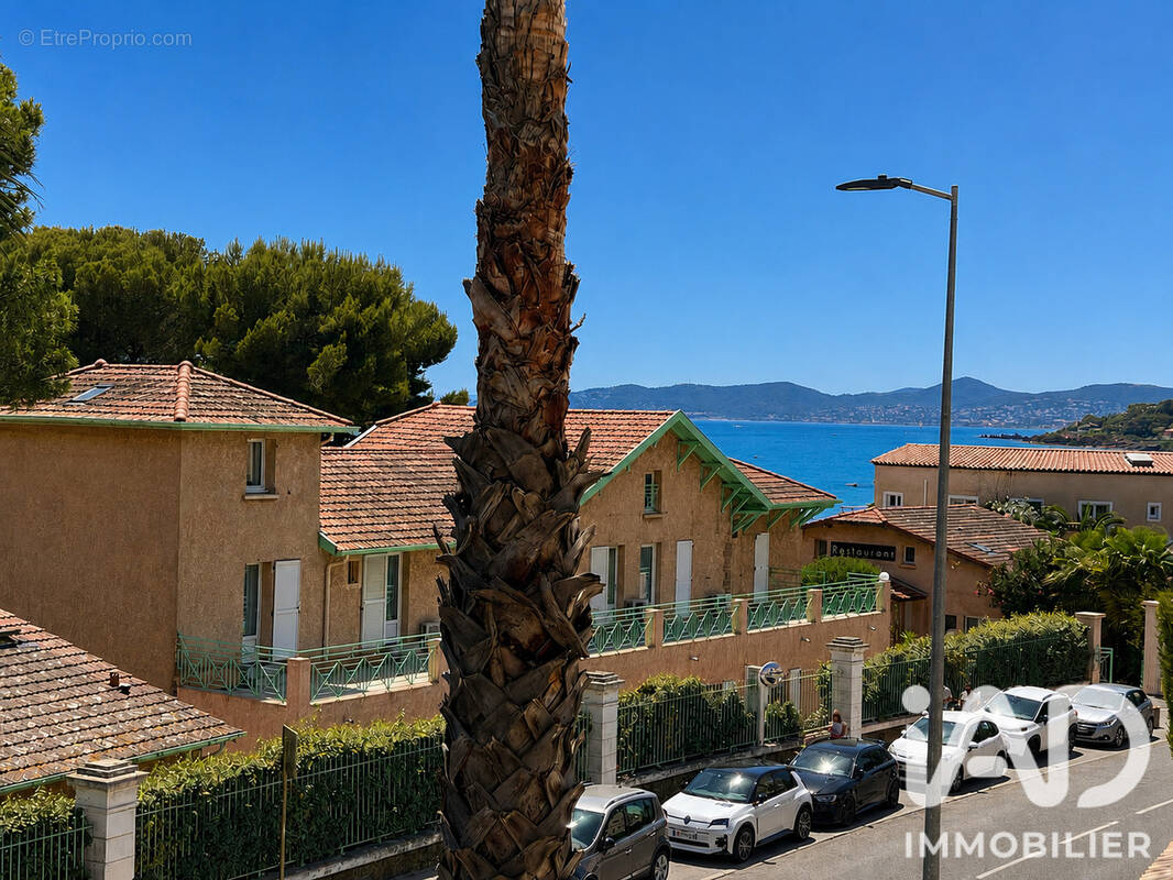 Photo 1 - Appartement à SAINT-RAPHAEL