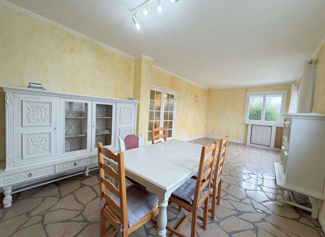 Maison à MAINTENON