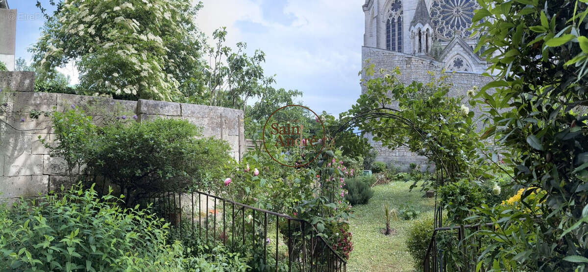 Maison 159 m² à Angouleme  - photo 9