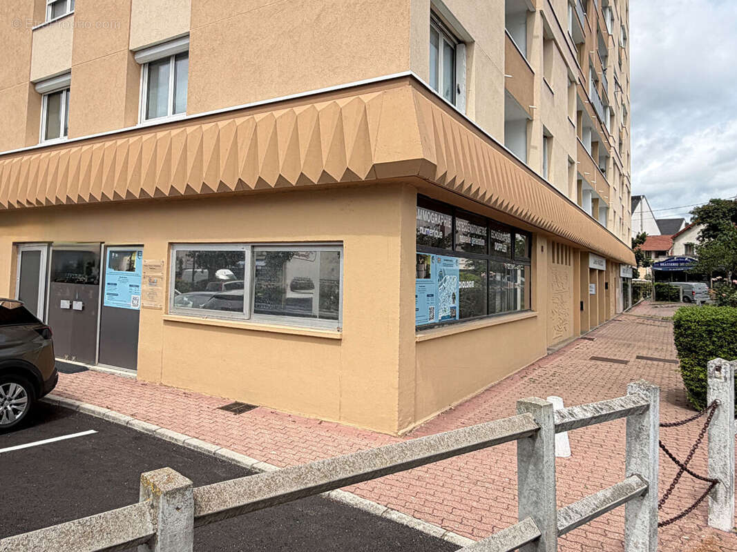 Commerce à CONFLANS-SAINTE-HONORINE