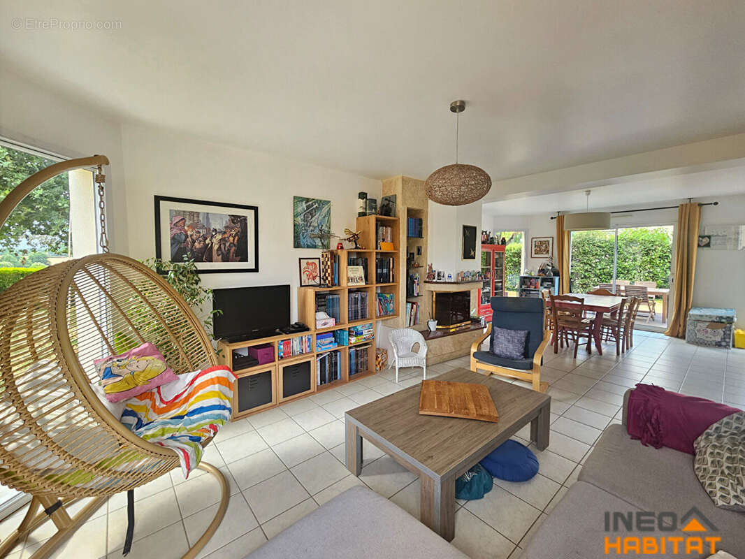 Vente Maison 5 pièces 110 m² ? LANGAN (35850)  4 chambres & terrain 800 m² - photo 2