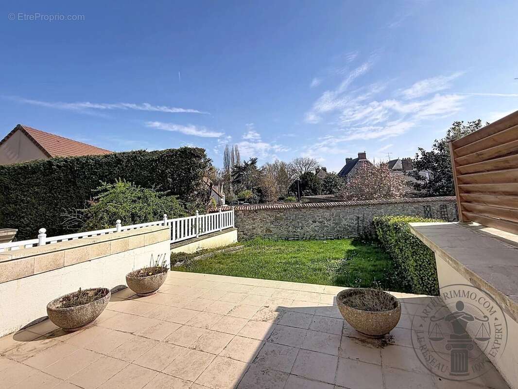 Appartement à DOURDAN