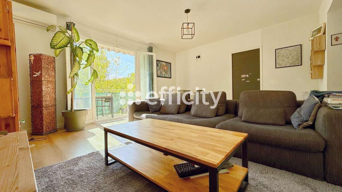 Appartement à CASTELNAU-LE-LEZ