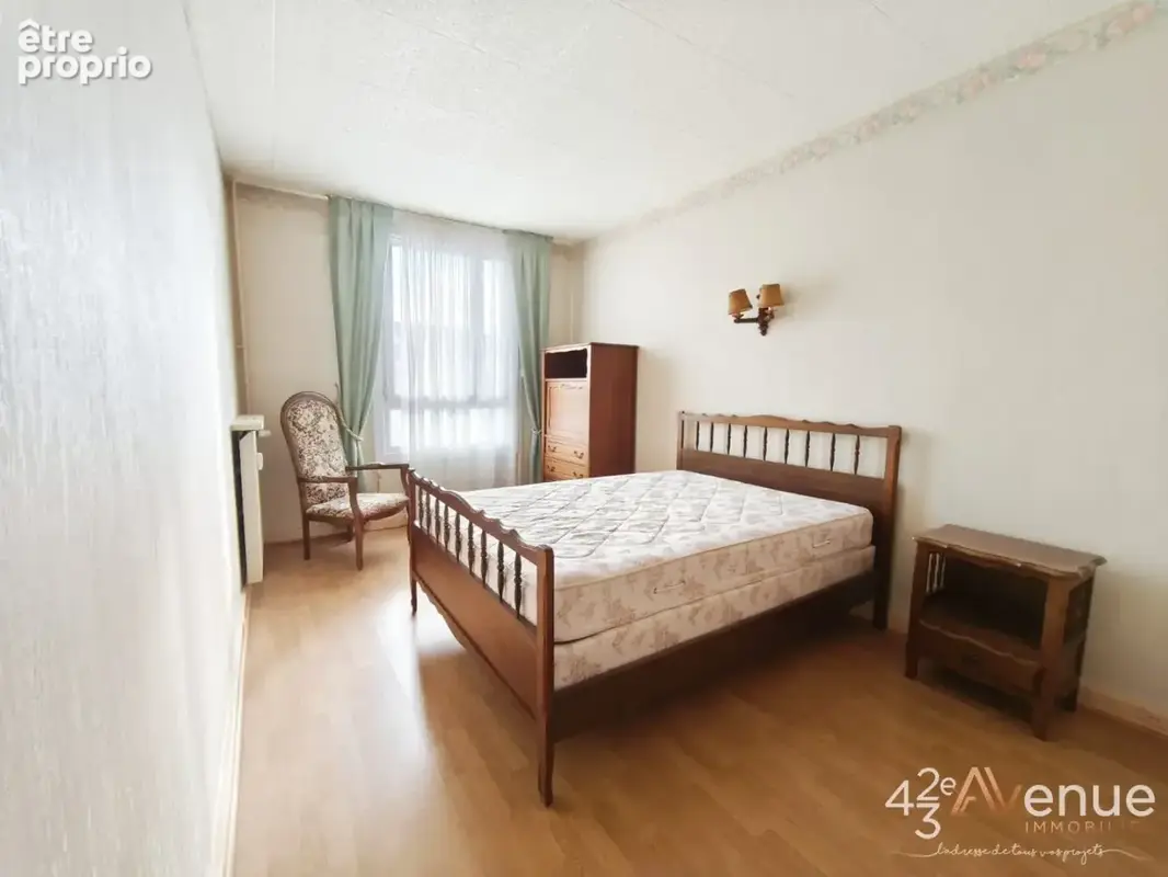 Appartement 4 pièces 108 m² à vendre à Saint-Etienne (42000) - photo 8