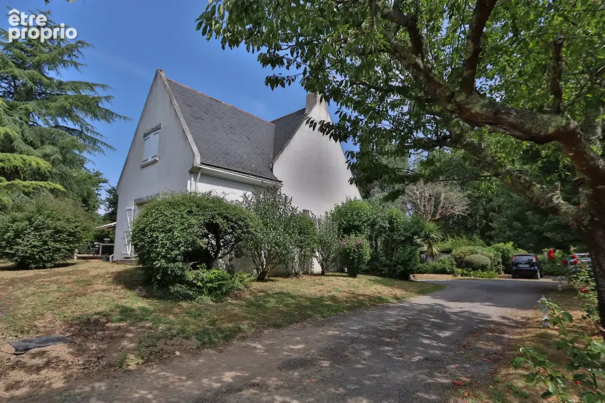 Vaste propriété de 225m² habitables sur terrain de 1919 m² arboré et paysagé - 5 chambres - photo 13