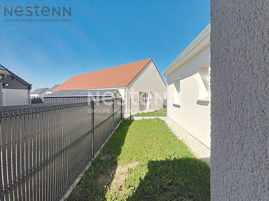 Maison à COUR-CHEVERNY