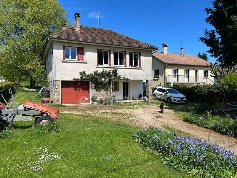 Maison à LANOUAILLE