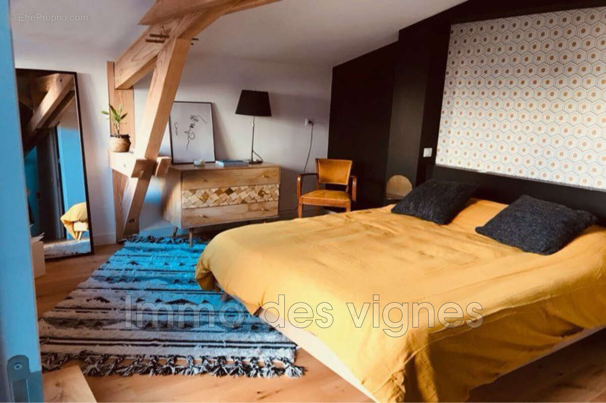 Maison à AMBARES-ET-LAGRAVE