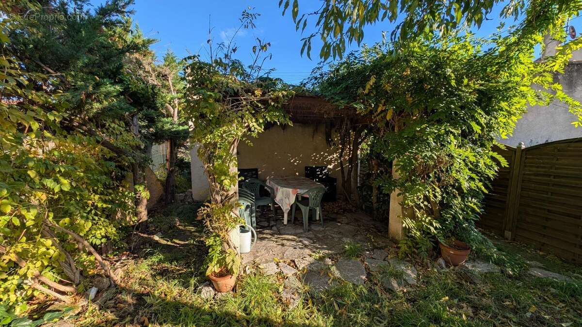 Maison à SIX-FOURS-LES-PLAGES