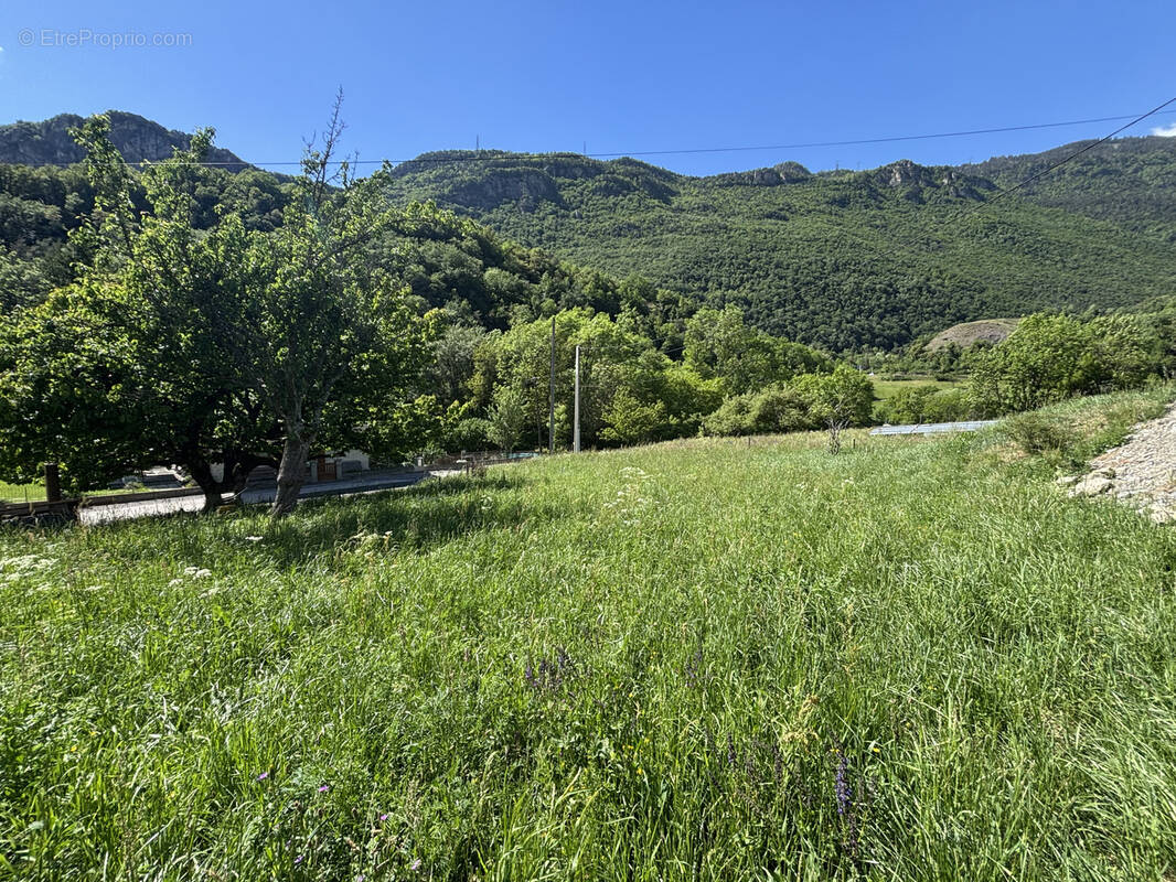 Terrain à NOTRE-DAME-DU-PRE