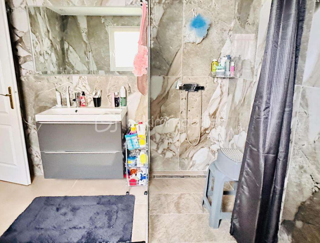 Maison à SAINT-MAURICE-L'EXIL