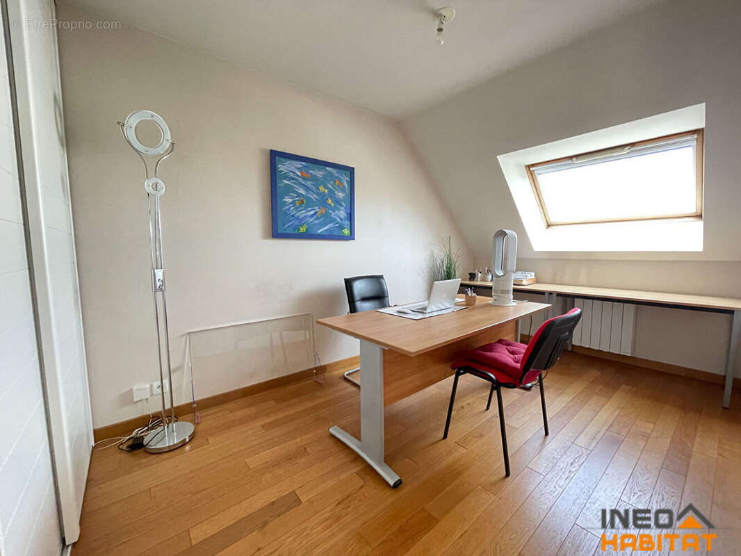 Appartement à LA CHAPELLE-DES-FOUGERETZ