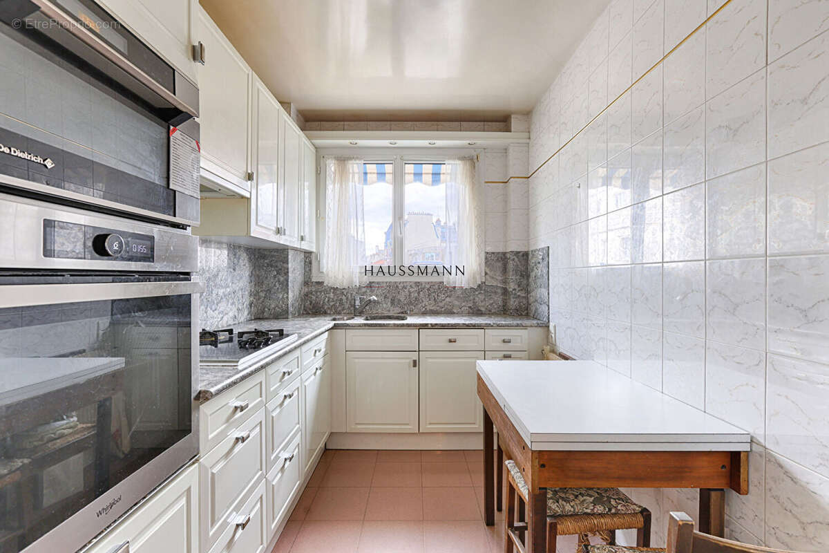 Appartement à PARIS-12E