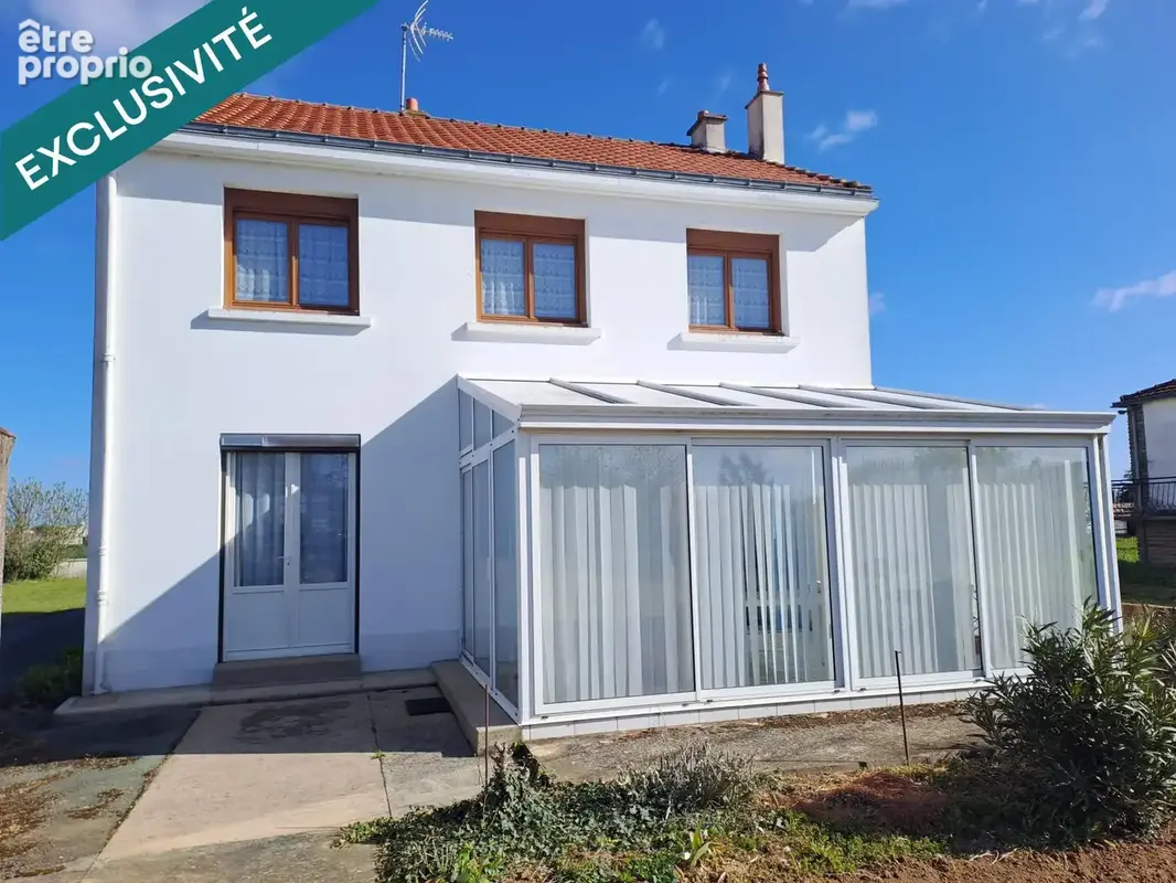 Photo 1 - Maison à LES MAGNILS-REIGNIERS