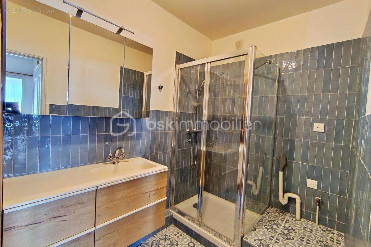 Appartement à FONTENAY-LE-FLEURY