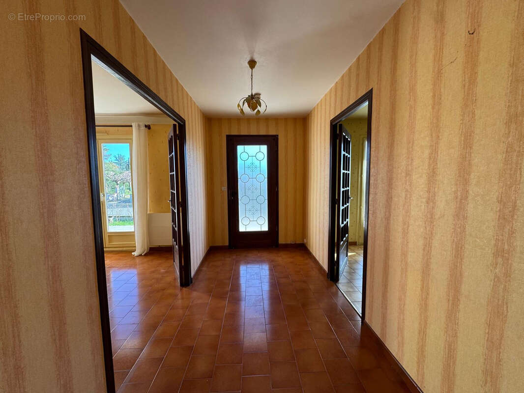 Maison à MONTECH