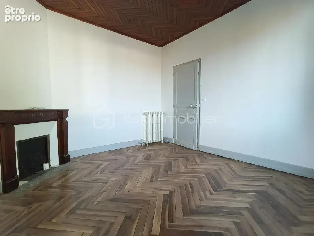 Maison individuelle, en ville, avec garage et jardinet. Trois chambres - photo 17