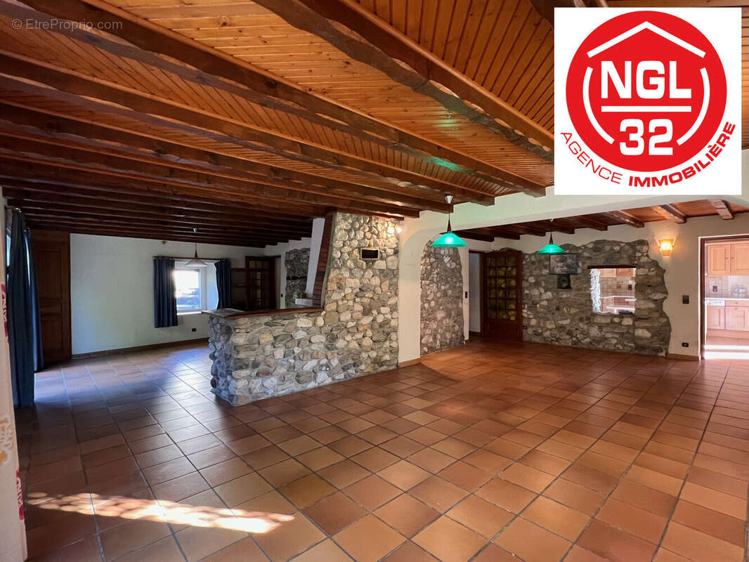 Maison à ALLONZIER-LA-CAILLE