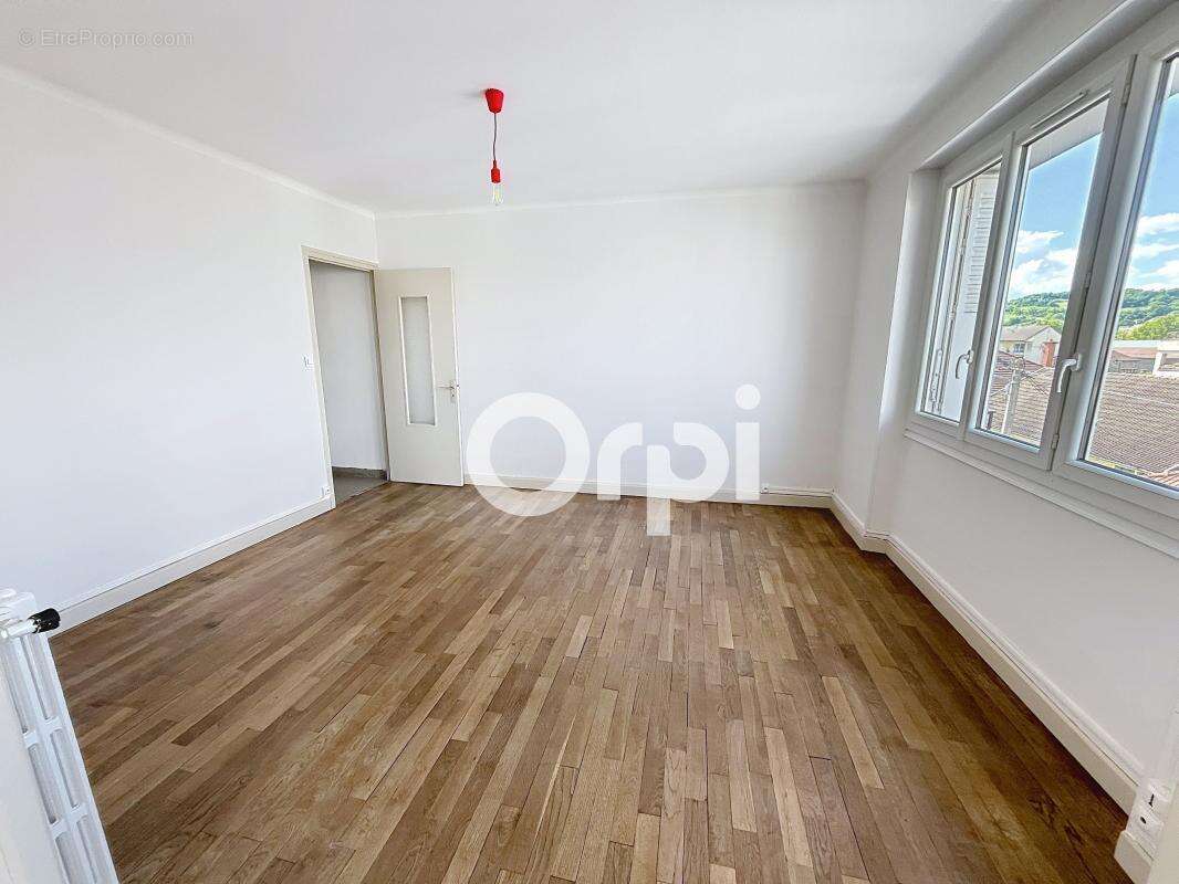 Appartement à BRIVE-LA-GAILLARDE