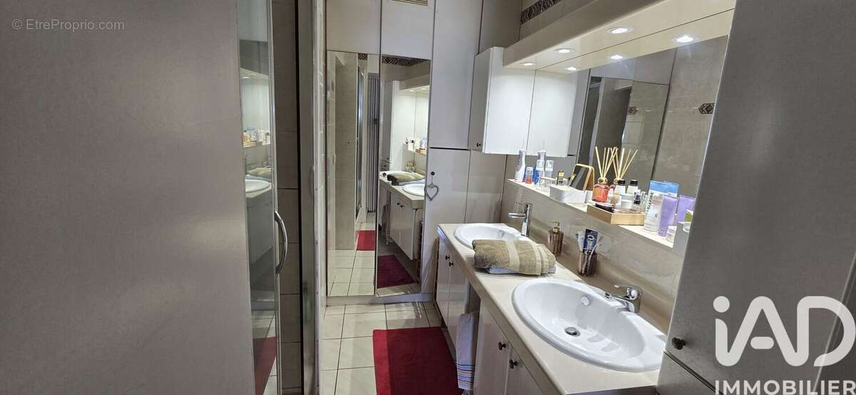 Photo 6 - Appartement à SAINT-DENIS