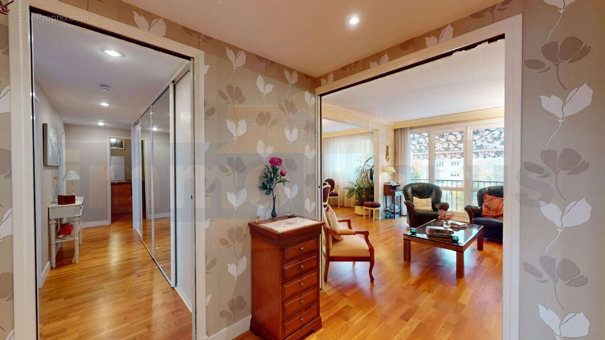 Appartement à BOIS-D'ARCY