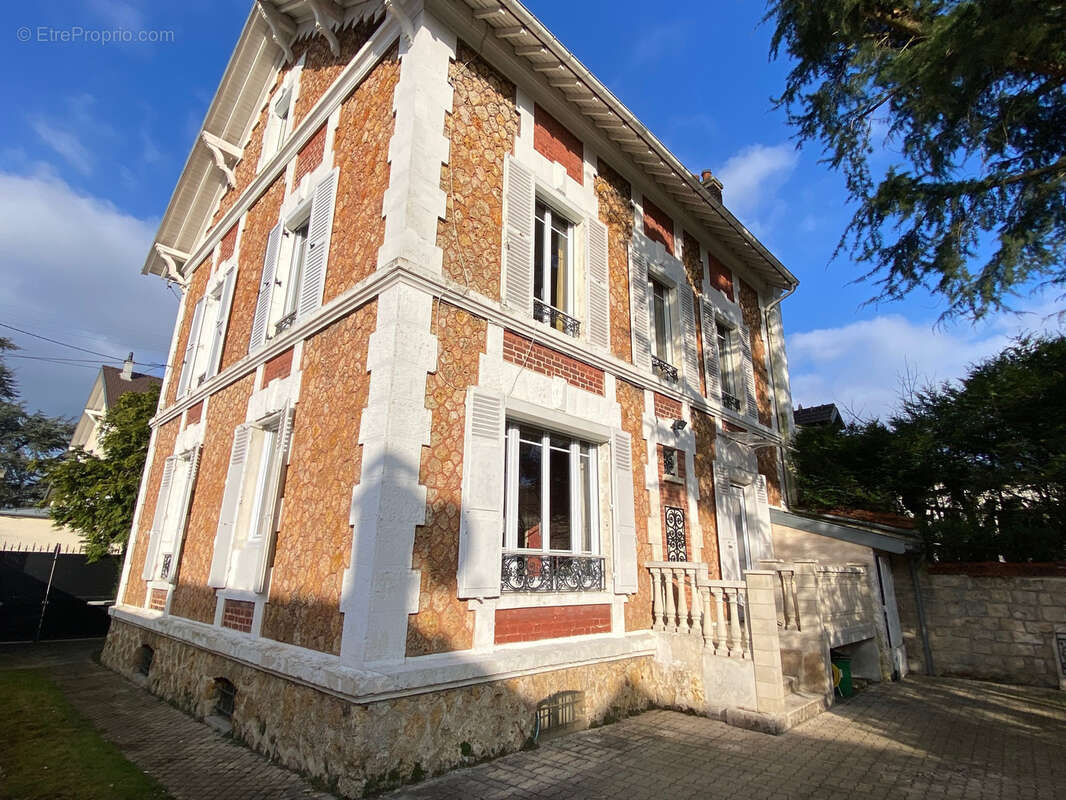 Maison à L&#039;ISLE-ADAM