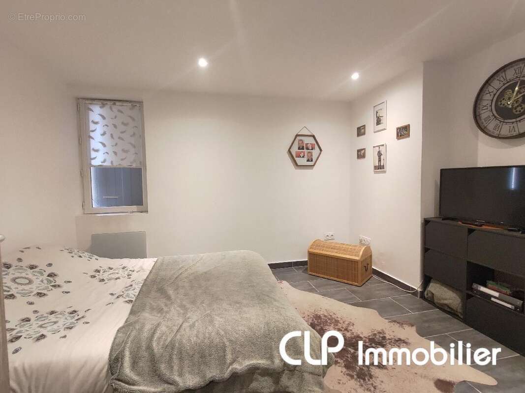 Appartement 93 m² à Montelimar  - photo 4