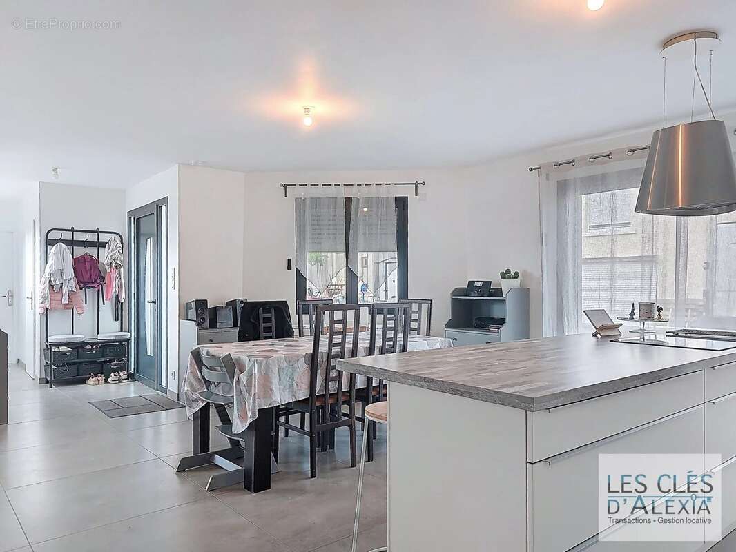 Maison à CHASSE-SUR-RHONE