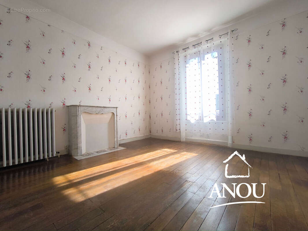 Maison à LA BAZOCHE-GOUET