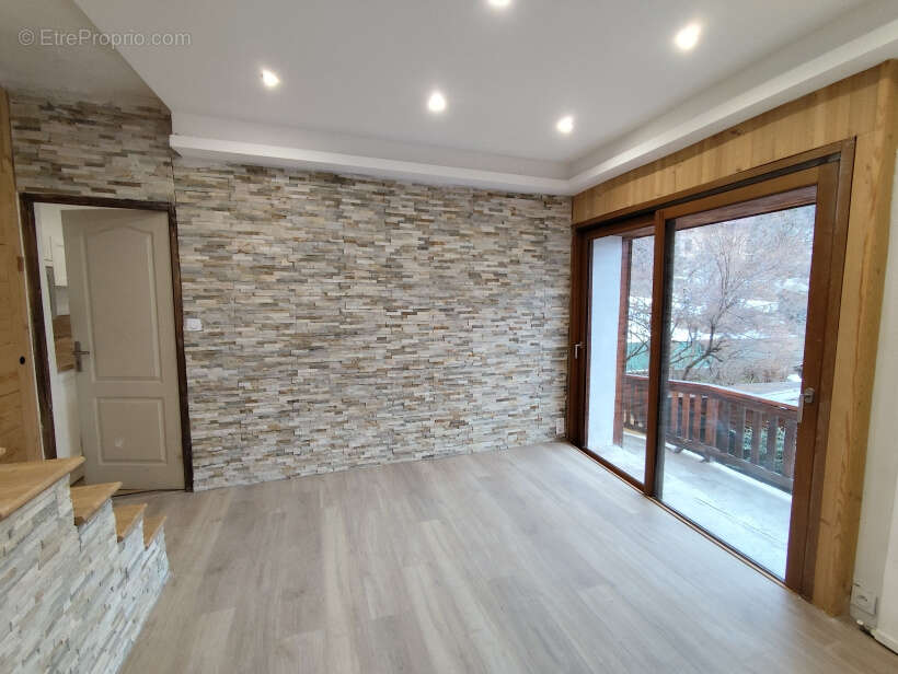 Appartement à L'ARGENTIERE-LA-BESSEE