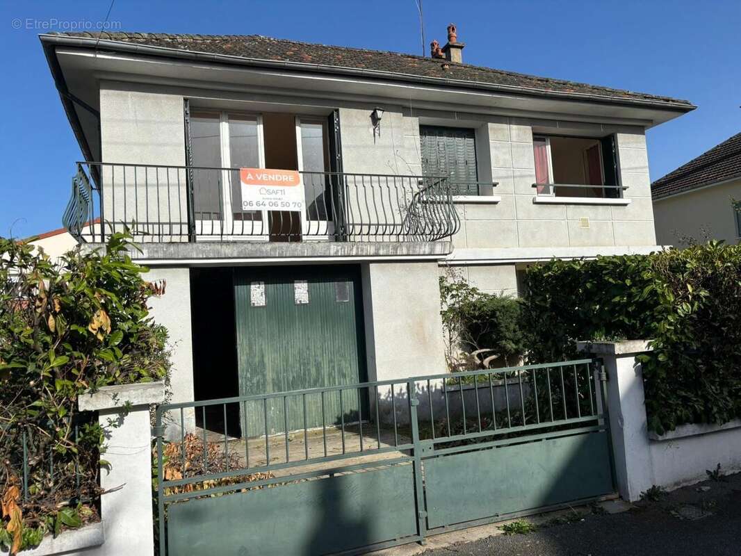 Photo 3 - Maison à BELLERIVE-SUR-ALLIER