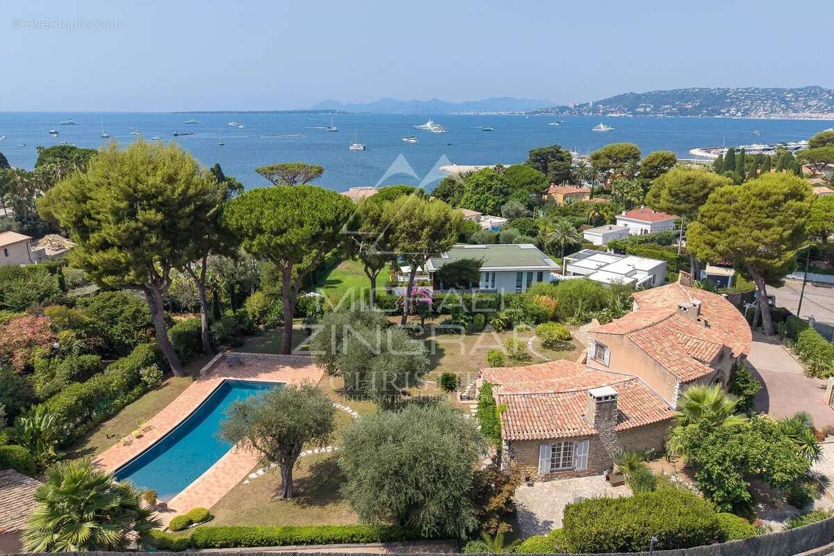 Exclusivité Mas d’exception avec vue mer panoramique au Cap d’Antibes - photo 2
