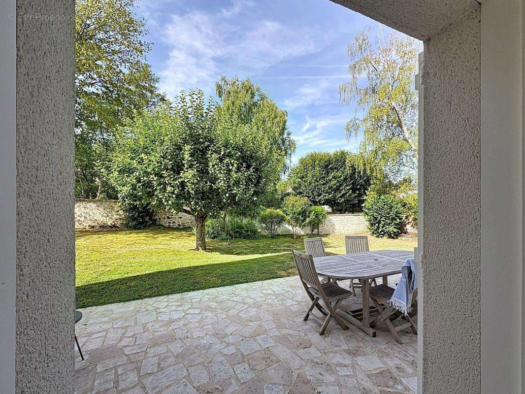 L ISLE ADAM (95) : Maison 170m² 850m² terrain 5 chambres - photo 8