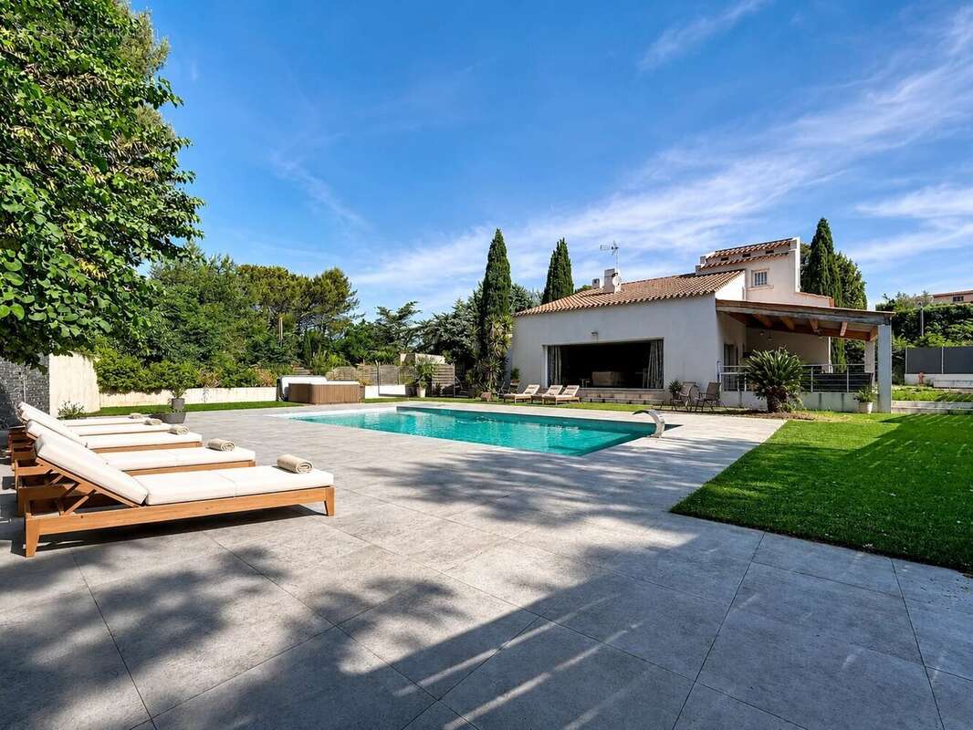 Maison à AUBAGNE