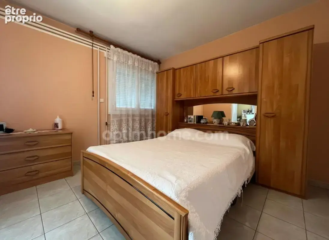 Maison à vendre 7 pièces MEYZIEU (69) - photo 5