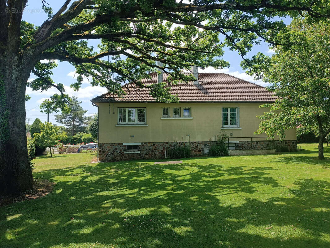 Maison à LA POTERIE-AU-PERCHE