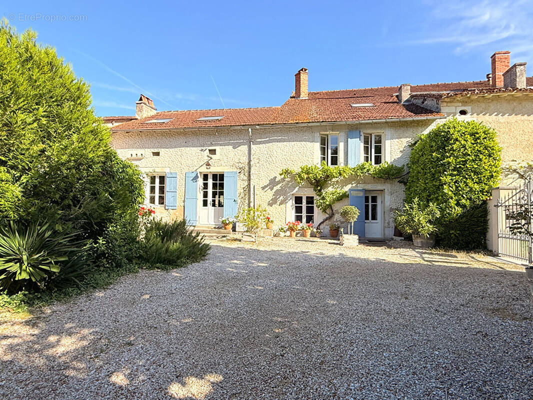 Maison à SAINT-JUST