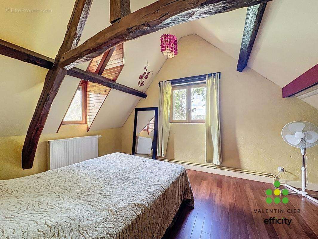 Commerce à BEAUMONT-LES-AUTELS