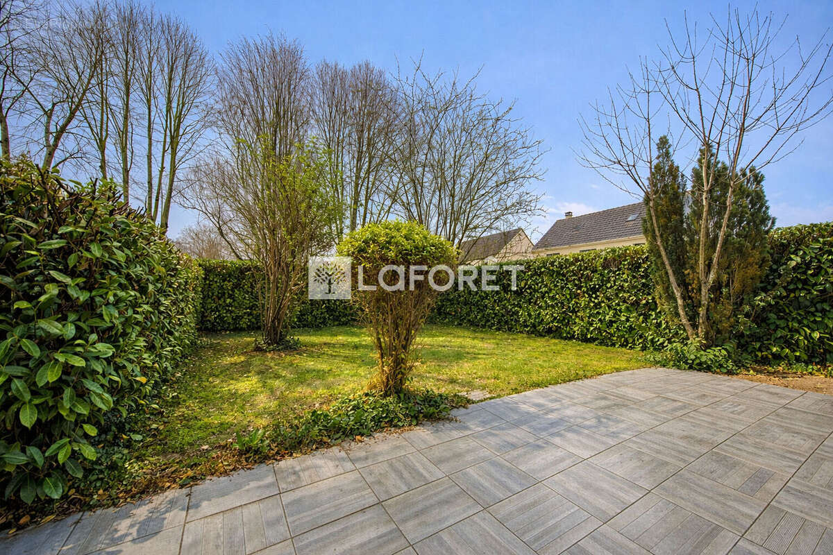 Maison Pontault Combault 6 pièce(s) 104.49 m2 - photo 9