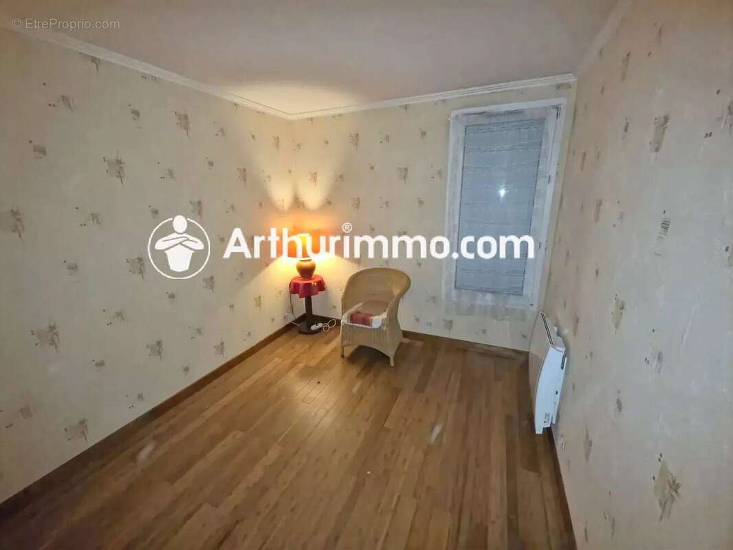Appartement à SAVIGNY-LE-TEMPLE