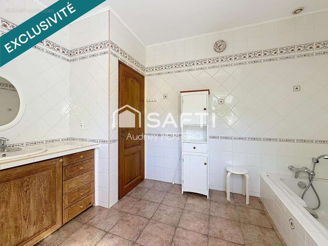 Photo 8 - Maison à MONTBERON