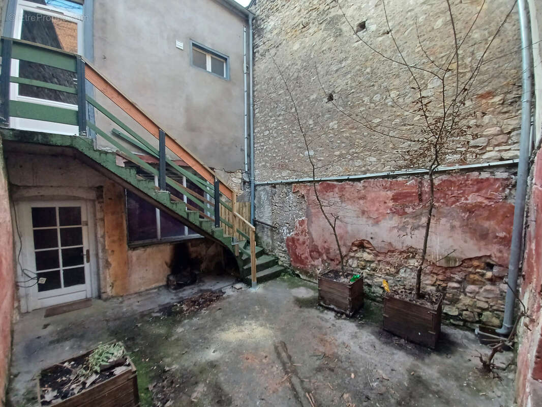 Appartement à LA CHARITE-SUR-LOIRE